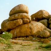 Devils Marbles2