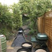 Laying weed protector
